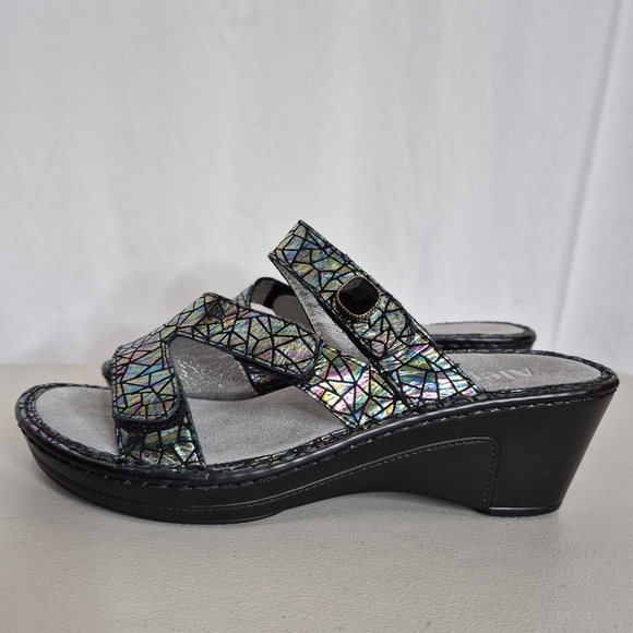 Alegria Loti Tectonic Wedge Sandals - Size 8  (38) - Picture 5 of 16